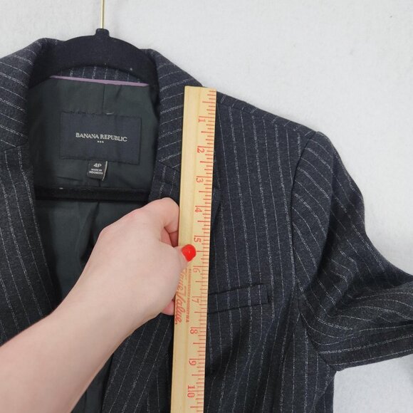 Banana Republic Jacket Womens 4P Gray Pinstripe Single Button Blazer Career - Picture 5 of 11